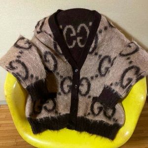 Reversible Gucci mohair wool cardigan. 100% New - size SX. 100% authentic